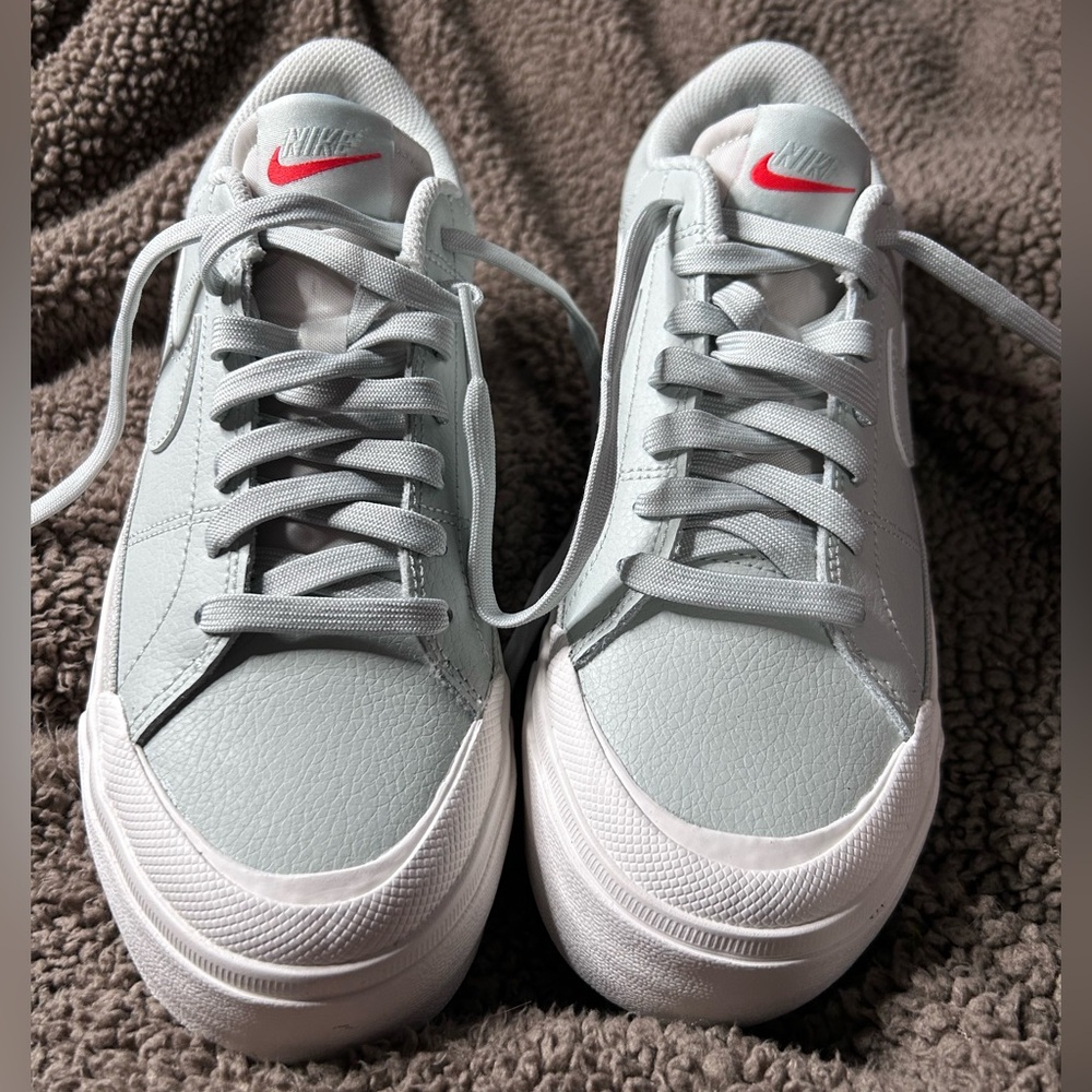 BNIB Nike Court Legacy Lift Women’s 8.5 - Picture 2 of 13